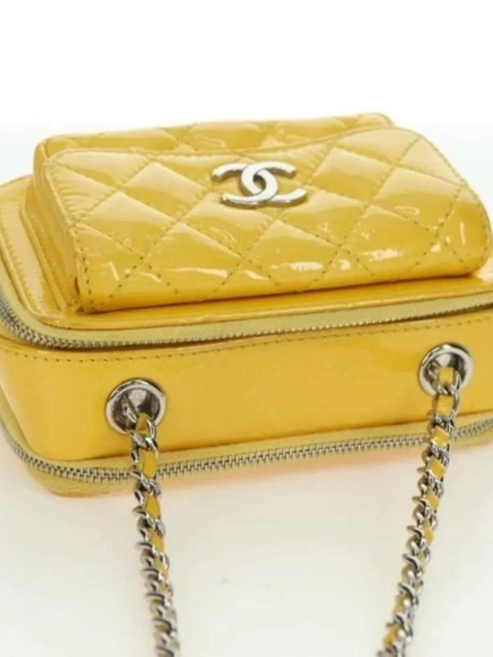 CHANEL brand	chanel color	yellow
